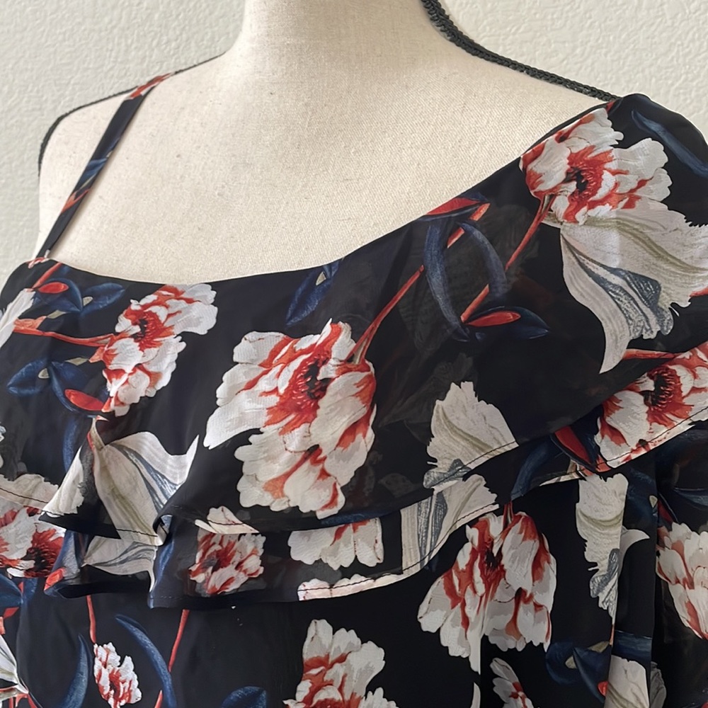 INC blouse - Picture 4 of 6